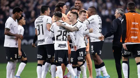 Jogadores do Corinthians comemoram a classificação para a final da Copa do Brasil (Foto: Getty Images)
