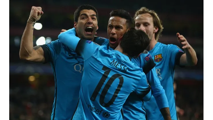 Arsenal FC v FC Barcelona - UEFA Champions League Round of 16: First Leg