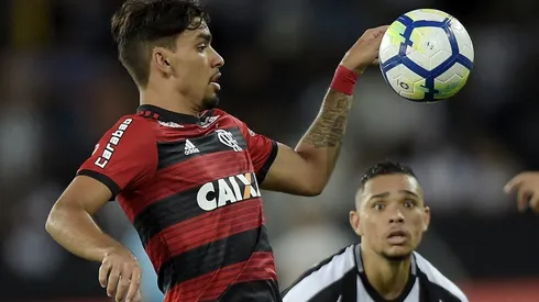 Flamengo, formador de Lucas Paquetá, pode ser beneficiado duplamente com ida de meia para a Premier League
