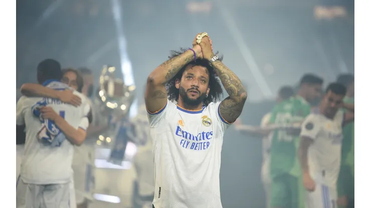 Marcelo, ao invés de se aposentar, pode acertar com o Nice, da França