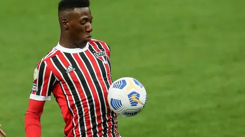 Léo, zagueiro do São Paulo (Foto: Getty Images)