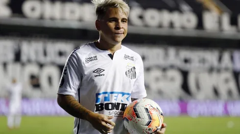 Yeferson Soteldo está de volta ao Santos (Foto: Getty Images)