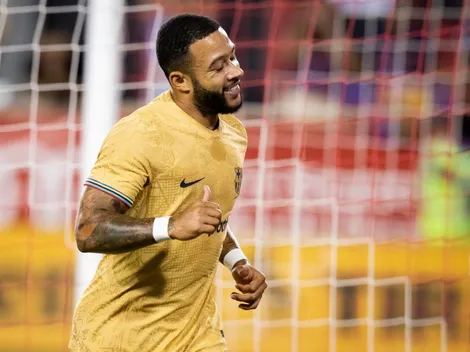 Descartado do Barcelona, Depay negocia contrato com gigante da Série A