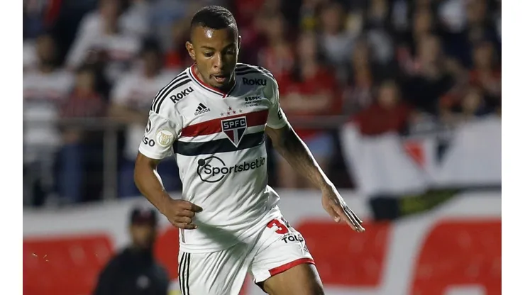 Welington, lateral-esquerdo do São Paulo (Foto: Getty Images)