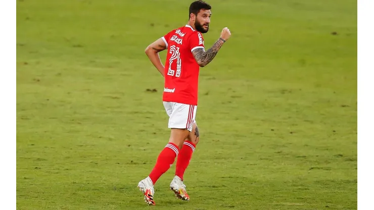 Boschilia está prestes a deixar o Internacional e acertar com rival da Série A