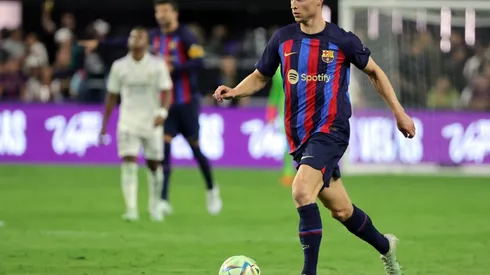 Xavi diz que não sabe o futuro de Frenkie De Jong do Barcelona