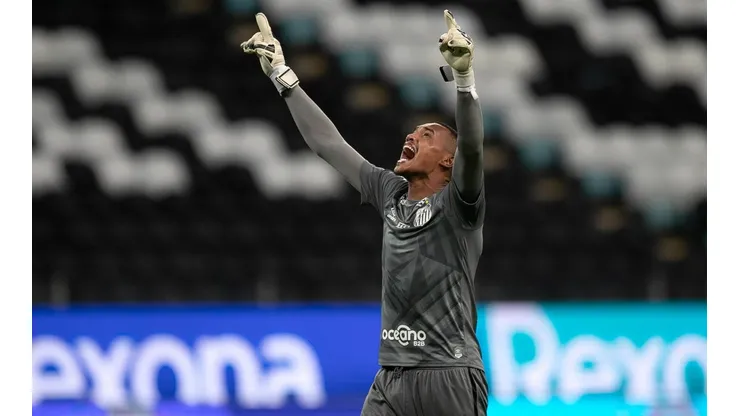John, goleiro do Santos, procurado pelo São Paulo (Foto: Getty Images)