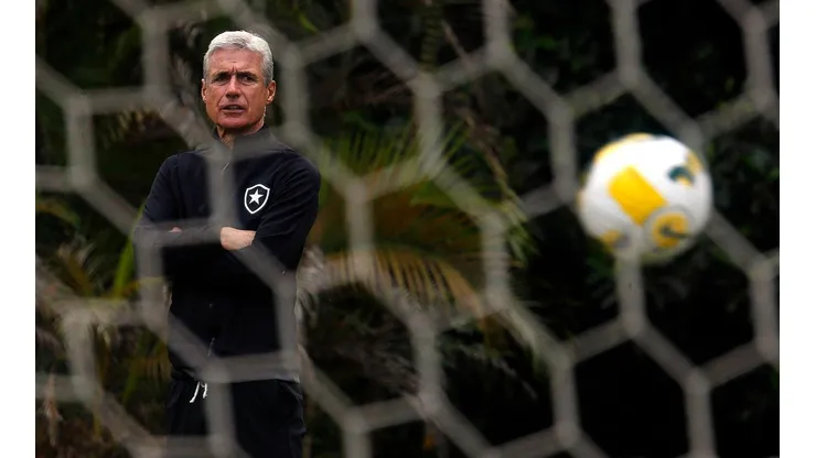 Palmeiras e Internacional sondam situação de titular absoluto de Luís Castro no Botafogo (Foto: Vitor Silva/Botafogo)