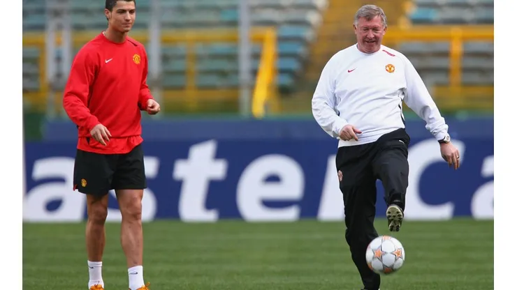 Alex Ferguson foi chamado para ajudar na permanência de Cristiano Ronaldo no United