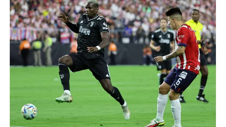Paul Pogba lesionou o joelho em partida contra o Chivas