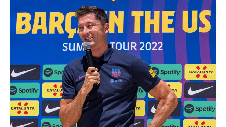 Lewandowski diz que quer trazer de volta felicidade aos torcedores do Barcelona (Foto: Eric Espada/Getty Images)