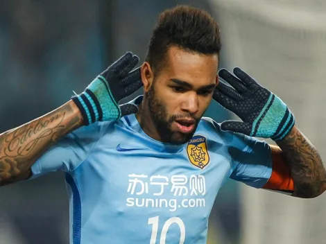 Gigante brasileiro fecha contratação de Alex Teixeira até o fim desta temporada