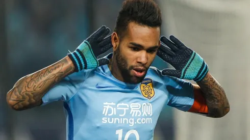 Alex Teixeira está próximo de acertar o retorno ao Vasco (Foto: Getty Images)
