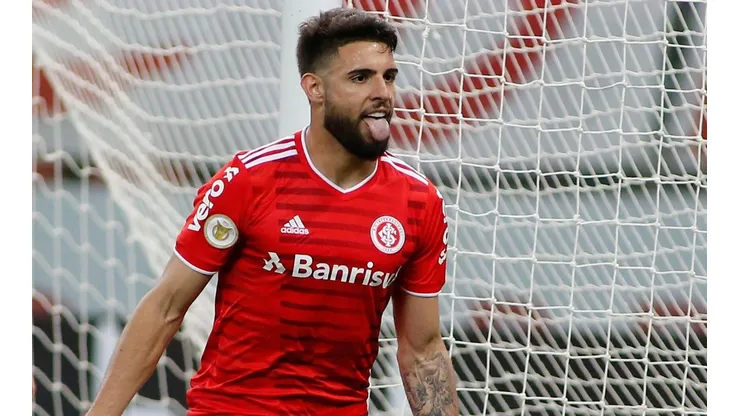 Yuri Alberto comemora gol pelo Internacional (Foto: Getty Images)