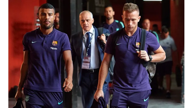 Valencia CF v FC Barcelona - La Liga