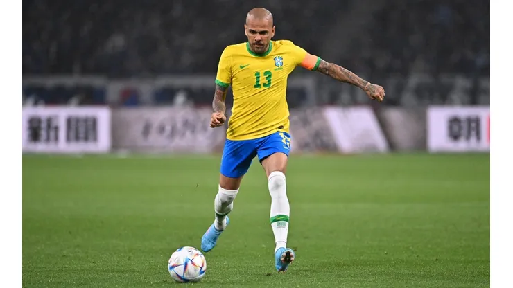 Dani Alves quer disputar Copa do Mundo de 2022