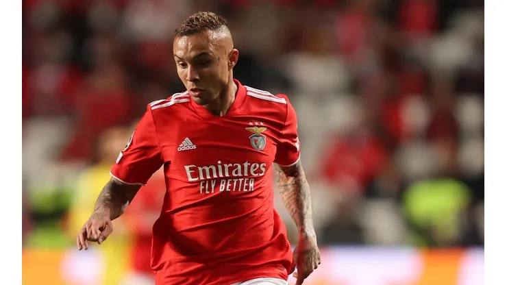 Éverton Cebolinha, em campo pelo Benfica (Foto: Getty Images)