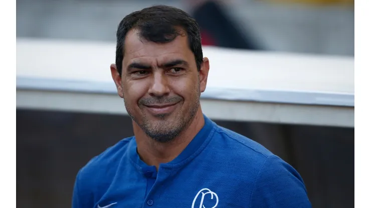 Fábio Carille acertou com time japonês