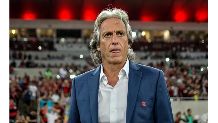 Jornal revela lista de nomes indicados por Jesus ao Fenerbahçe (Foto: Thiago Ribeiro/AGIF)