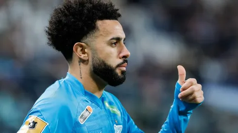 Claudinho acerta com o Al Sadd, do Catar