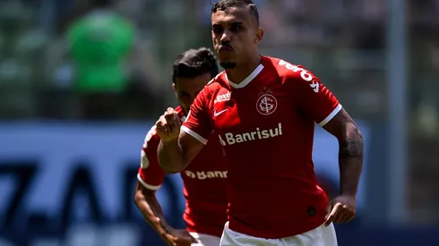 William Pottker pode estar retornando ao Brasil