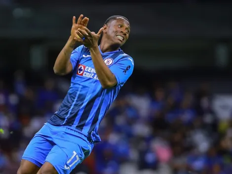 Me liberem! Atacante negocia com Santos e força saída de clube