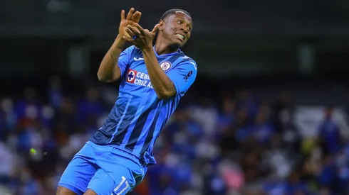 Bryan Angulo quer deixar o Cruz Azul, do México, e fechar com o Santos