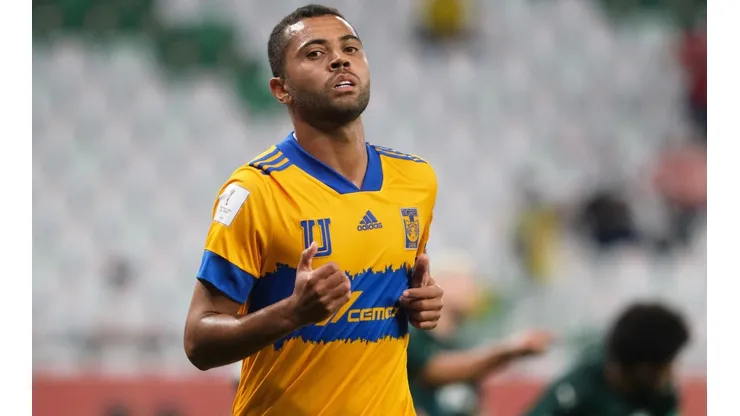 Rafael Carioca, em campo pelo Tigres UANL (Foto: Getty Images)