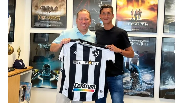 John Textor anunciou a contratação de Dylan Talero