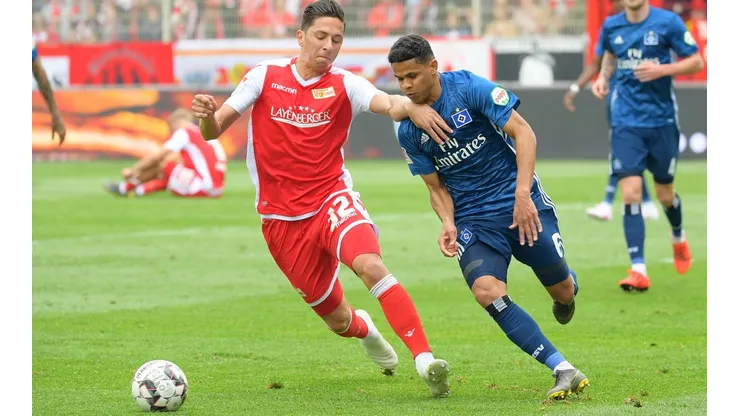 Douglas Santos já passou pelo Hamburgo, da Alemanha