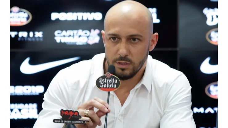 Alessandro Nunes, dirigente do Corinthians (Foto: Daniel Vorley/AGIF)