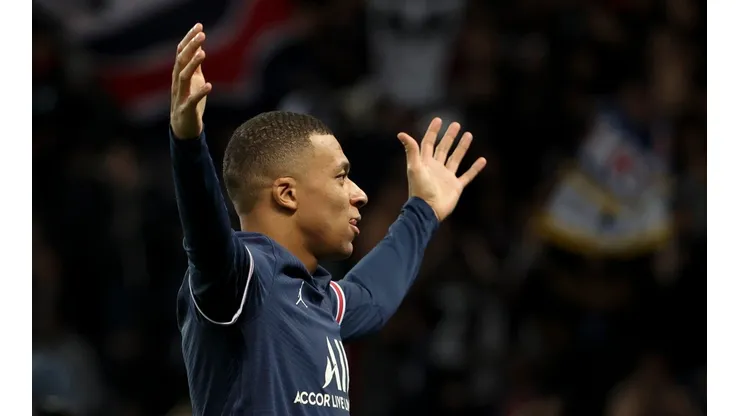 Paris Saint-Germain v AS Saint-Etienne - Ligue 1
