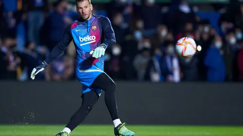 Neto quer sair do Barcelona, segundo jornalista