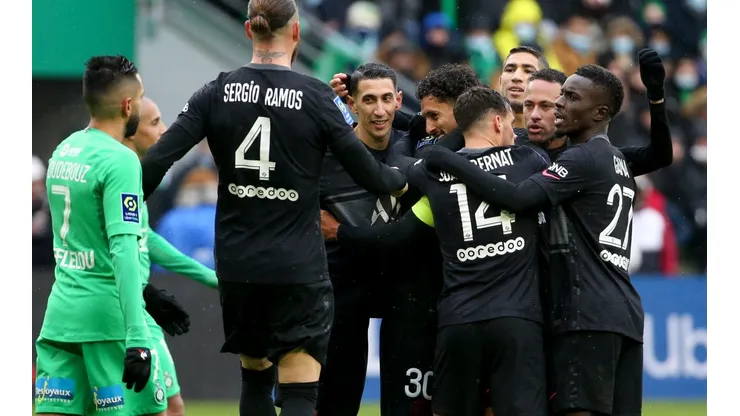 AS Saint-Etienne v Paris Saint-Germain - Ligue 1