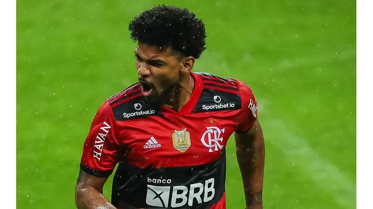 Bruno Viana jogou pelo Flamengo em 2021 (Foto: Pedro H. Tesch/AGIF)
