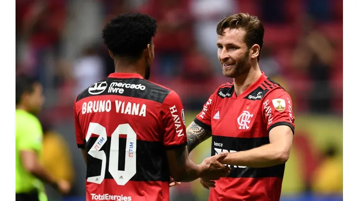 Flamengo rejeitou negociar zagueiro com o Cruz Azul