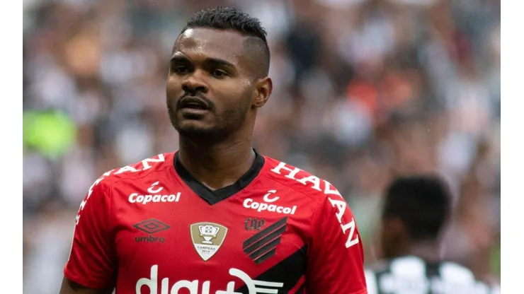 Nikão está próximo de ser anunciado pelo São Paulo (Foto: Fernando Moreno/AGIF)