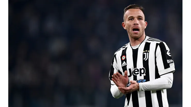Arthur Melo of Juventus FC gestures during the Serie A