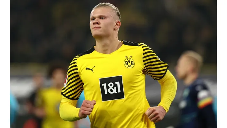Borussia Dortmund v SpVgg Greuther F�rth - Bundesliga
