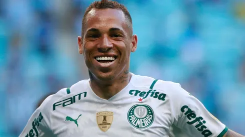 Breno Lopes comemora gol com a camisa do Palmeiras (Foto: Getty Images)