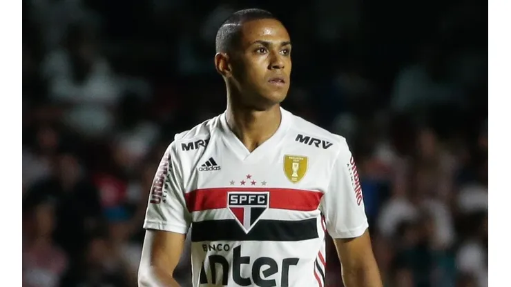 Bruno Alves irá rescindir o contrato com o São Paulo (Foto: Marcello Zambrana/AGIF)