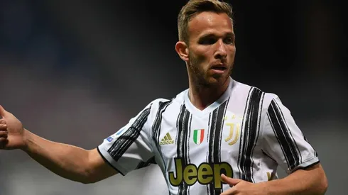 Juventus pode trocar Arthur por atacante do PSG