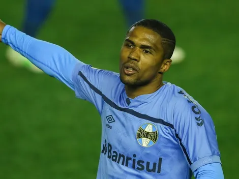 São Paulo não para em Douglas Costa e demonstra interesse em outro jogador do Grêmio