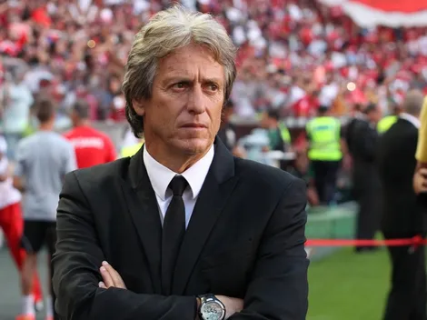 A pedido de Jorge Jesus, Benfica pode contratar zagueiro do Barcelona