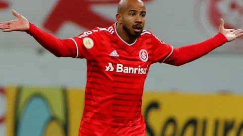Patrick, meio-campista do Internacional (Foto: Getty Images)