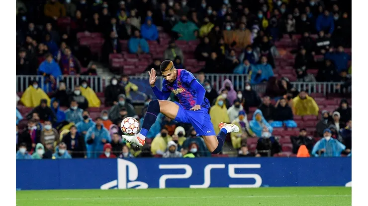 FC Barcelona v SL Benfica: Group E - UEFA Champions League