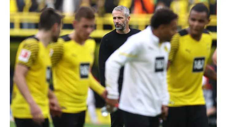 Borussia Dortmund v FC Augsburg - Bundesliga