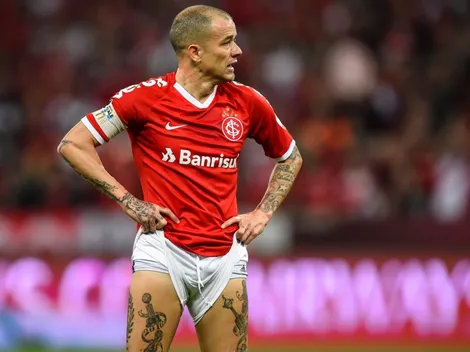 Gigante brasileiro avança e fica próximo de anunciar D'Alessandro