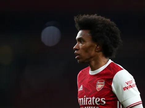 Deu ruim, Corinthians? Willian é oferecido a gigante europeu e pode frustrar os planos do clube paulista