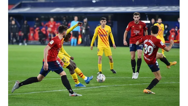 C.A. Osasuna v FC Barcelona - La Liga Santander